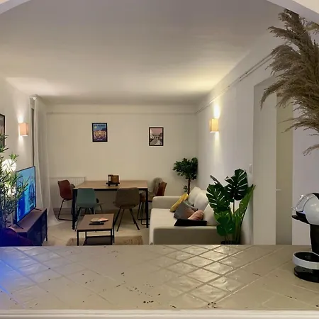 Alicot Superbe T3 Climatisation Internet Wifi Terrasse Coeur Historique 70m2 Apartament Béziers