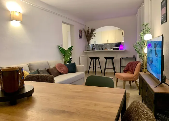Alicot Superbe T3 Climatisation Internet Wifi Terrasse Coeur Historique 70m2 Μπεζιέ